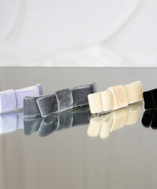 Alternative view of Veliūrinis plaukų segtukas