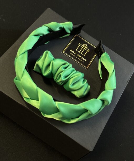 Žalias plaukų segtukas