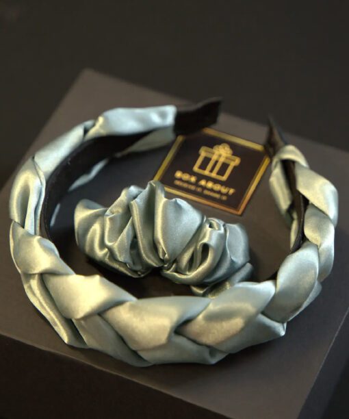 Žalsvos spalvos plaukų lankelis