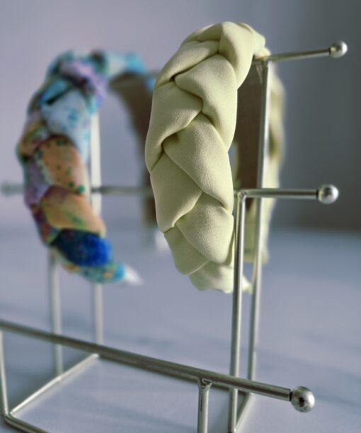 Alternative view of Geltonos spalvos plaukų lankelis